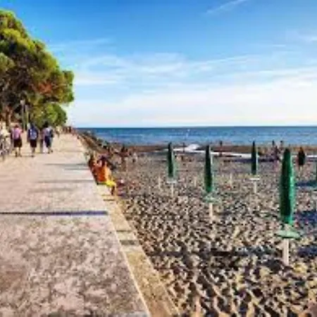 Apartment Inviting Close To The In Grado